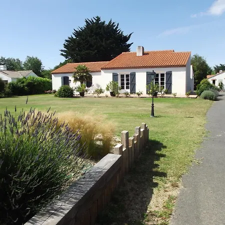 Entre Terre Et Bed & Breakfast